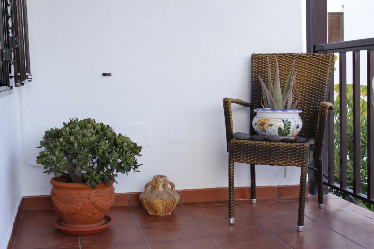 Apartamento Steffi Apartment Tias Bagian luar foto