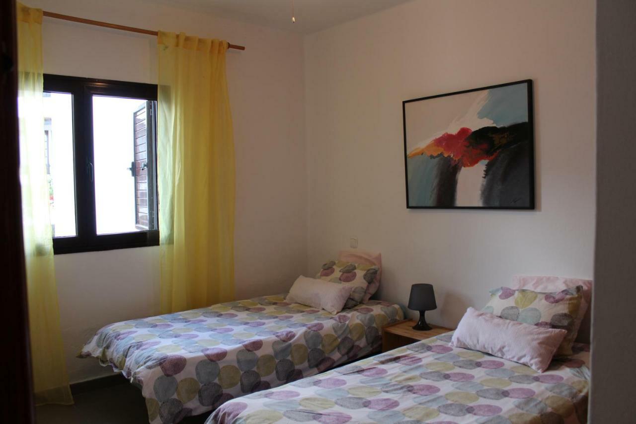 Apartamento Steffi Apartment Tias Bagian luar foto