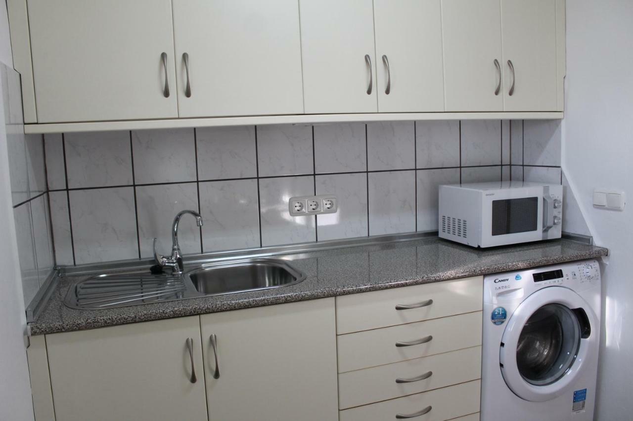 Apartamento Steffi Apartment Tias Bagian luar foto